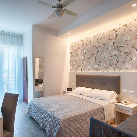 Hotel Mirabel Rimini Ngoại thất bức ảnh