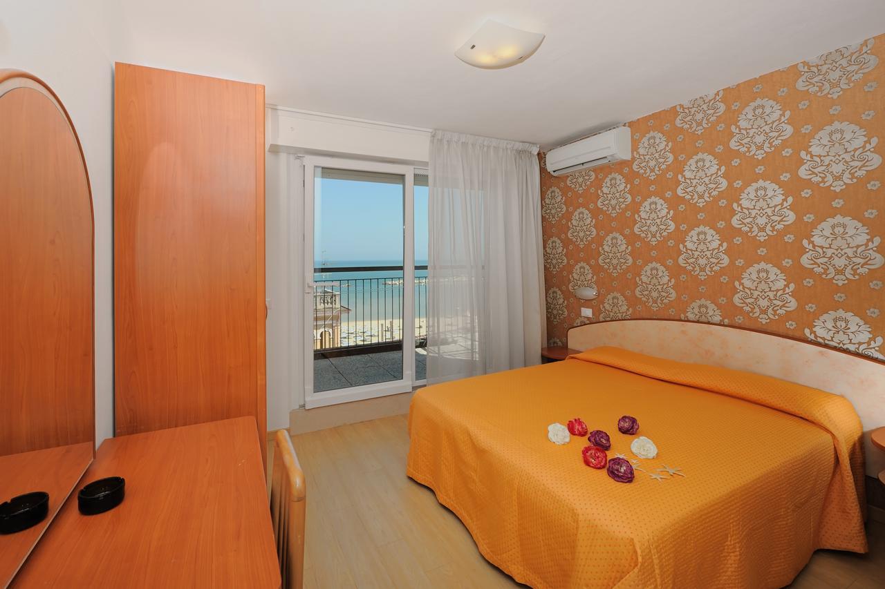 Hotel Mirabel Rimini Ngoại thất bức ảnh