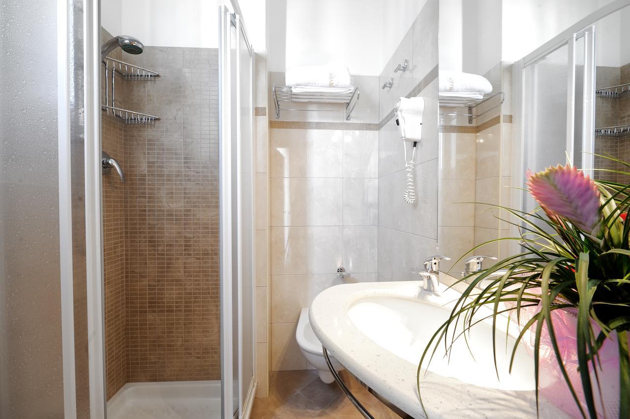 Hotel Mirabel Rimini Ngoại thất bức ảnh