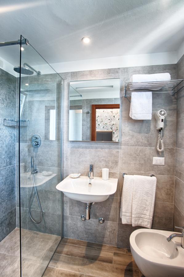 Hotel Mirabel Rimini Ngoại thất bức ảnh
