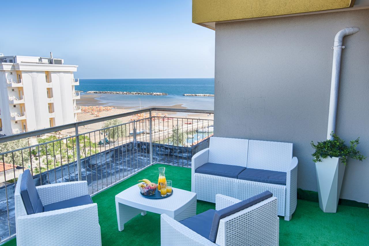 Hotel Mirabel Rimini Ngoại thất bức ảnh