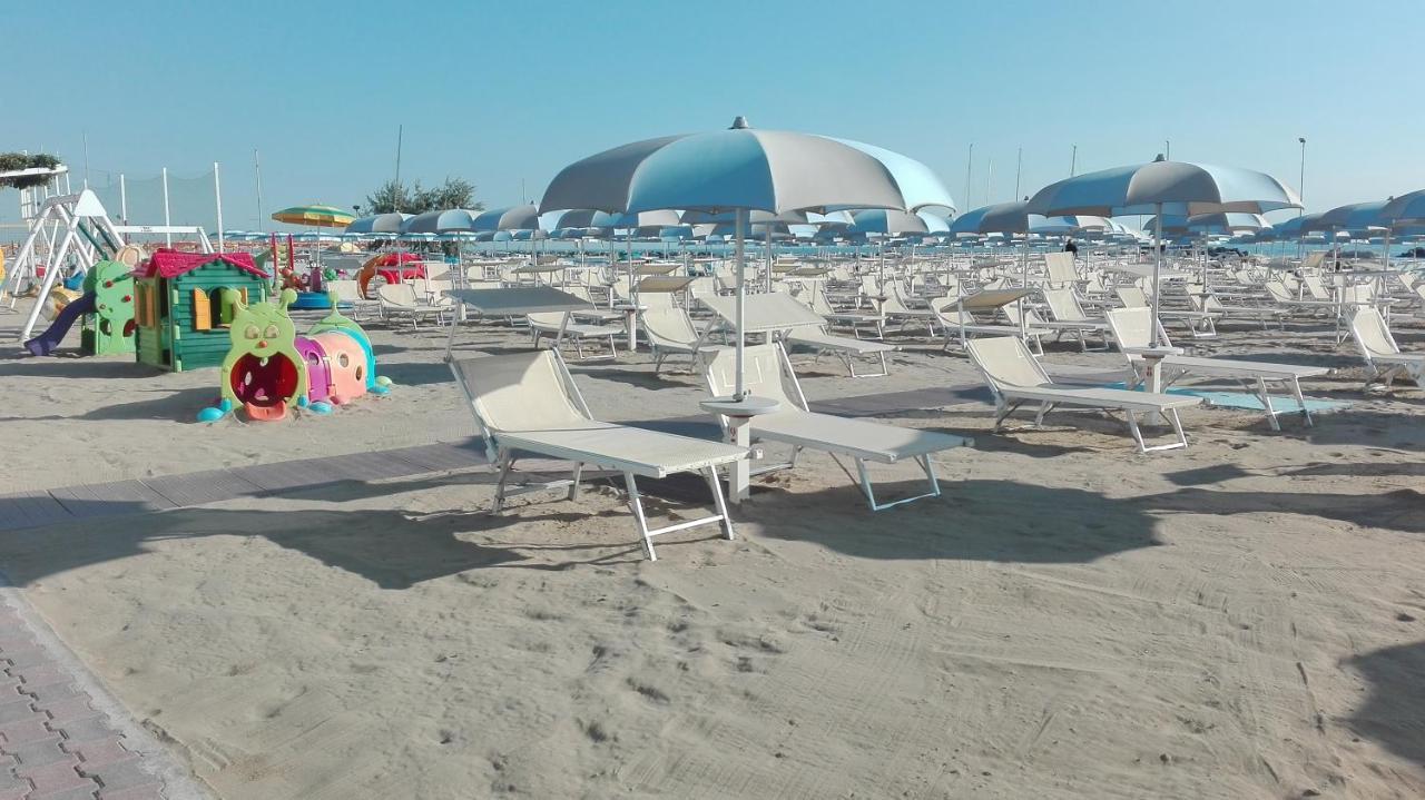 Hotel Mirabel Rimini Ngoại thất bức ảnh